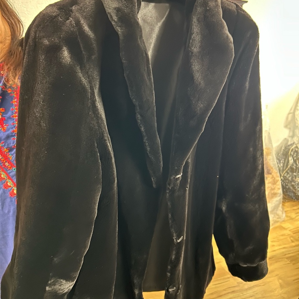 Elegant Black mink Fur Women's Coat